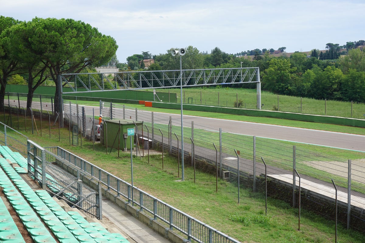 imola-grandstand-f-(1)