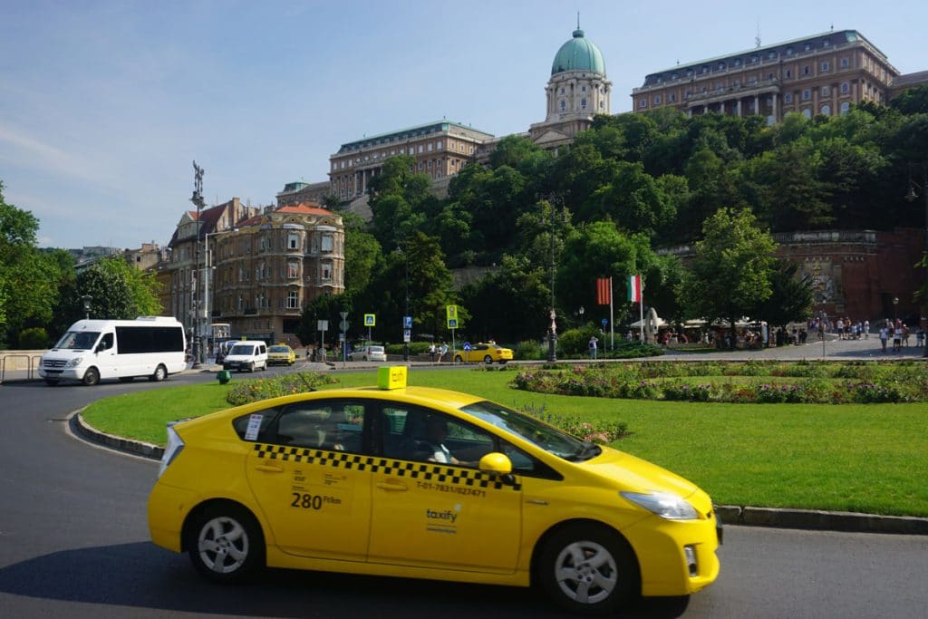 budapest taxi