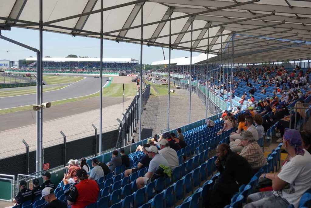 woodcote grandstand
