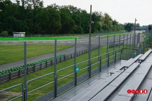 italy-grandstand-13-right