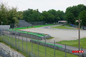 italy-grandstand-16-left-2