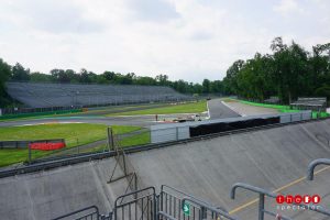 italy-grandstand-6c